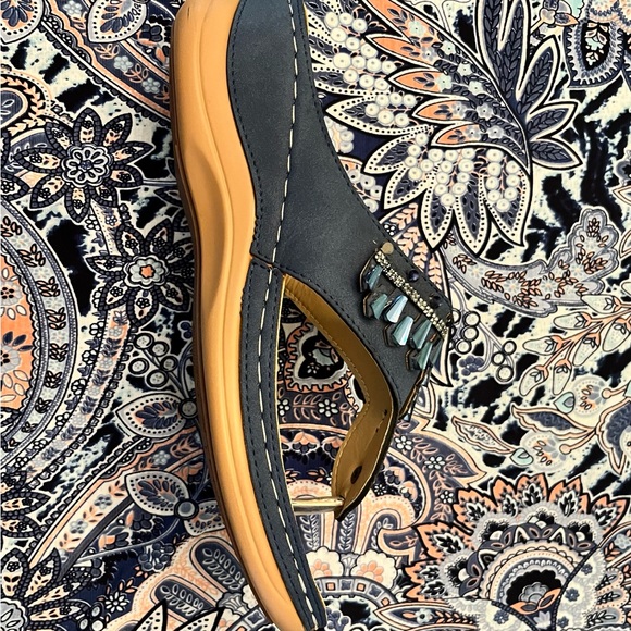 New- Navy blue sandals - Picture 4 of 6